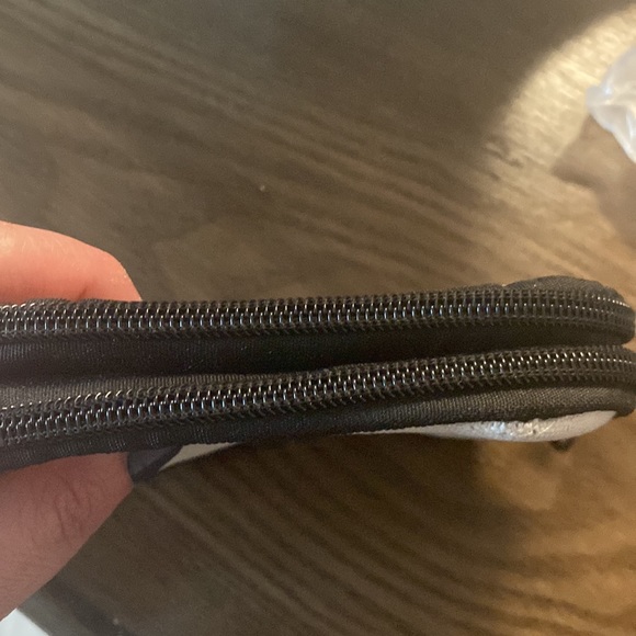 Witches powder wristlet - Picture 2 of 5